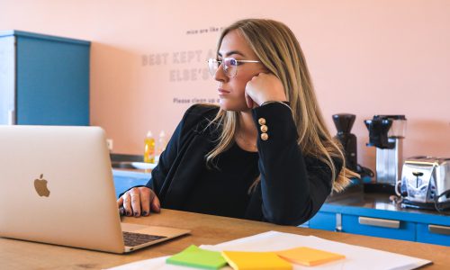 woman at laptop